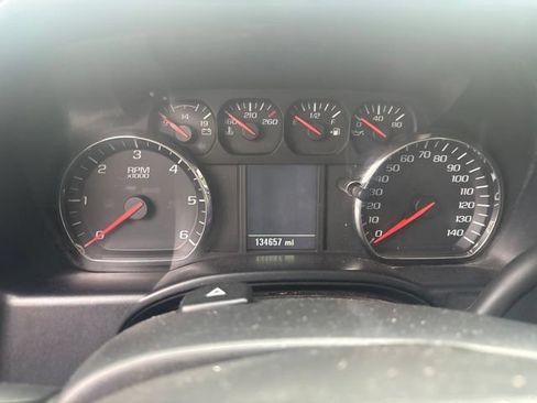 Used 2015 Chevrolet Silverado 2500 W/T AWD/4WD image 23