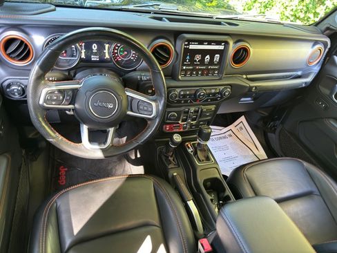 Used 2021 Jeep Gladiator Mojave w/ Dual Top Group image 20