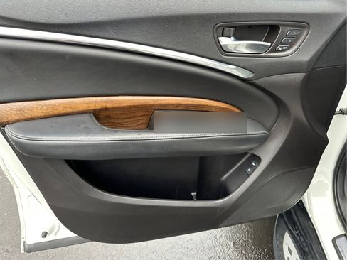 Used 2017 Acura MDX SH-AWD w/ Advance Package image 21