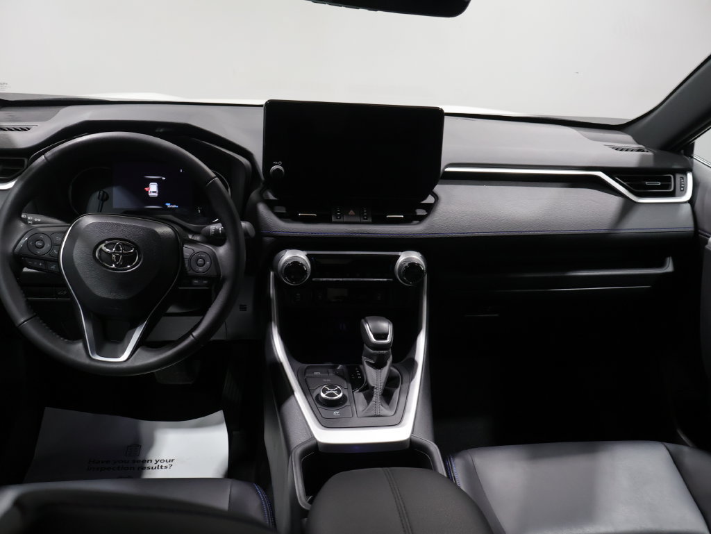 Used 2024 Toyota RAV4 XSE AWD/4WD image 15