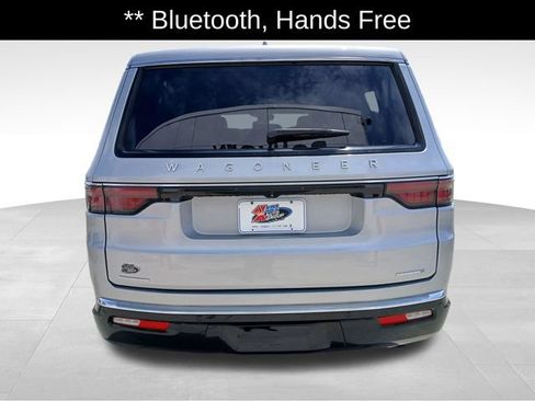 Used 2023 Jeep Wagoneer Series III w/ Preferred Equipment Group AWD/4WD image 6