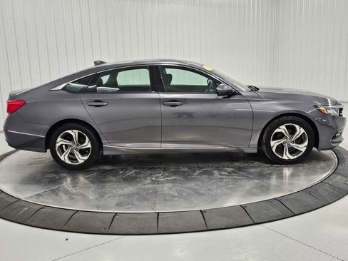 Used 2018 Honda Accord EX image 6