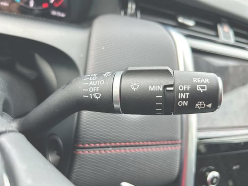 Used 2023 Land Rover Discovery Sport SE R-Dynamic AWD/4WD image 20