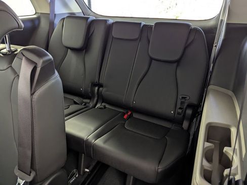 New 2026 Kia Carnival LXS image 25