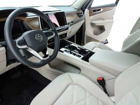 New 2026 Volkswagen Atlas SE image 19