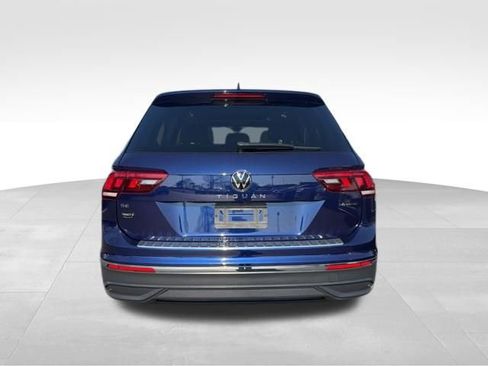 Certified 2023 Volkswagen Tiguan SE w/ Panoramic Sunroof Package image 7