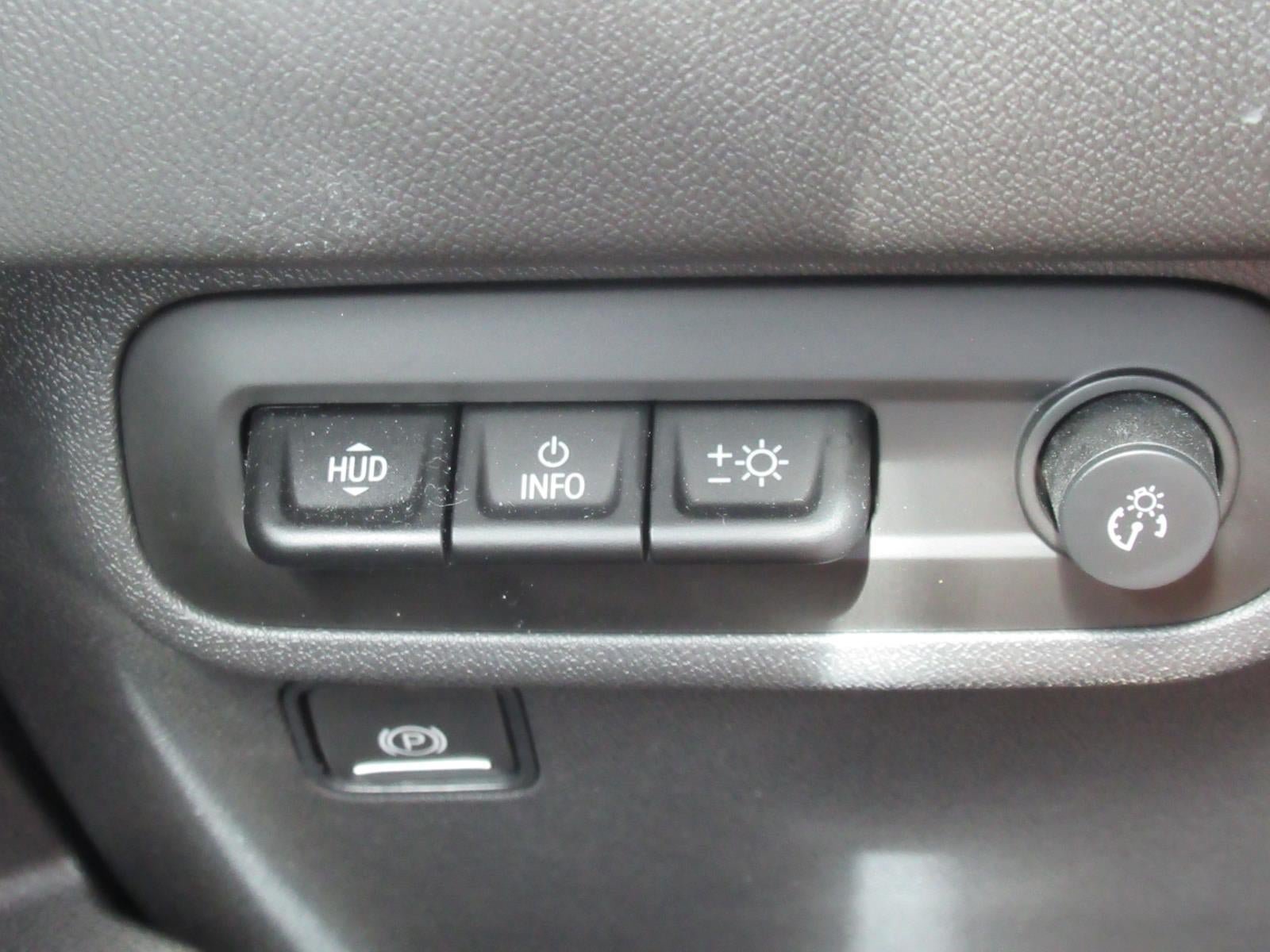 Used 2024 GMC Terrain Denali w/ Denali Premium Package AWD/4WD image 24