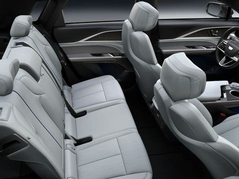 New 2026 Cadillac Lyriq Luxury AWD/4WD image 81