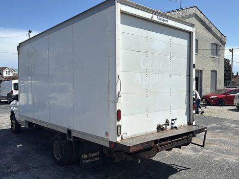 Used 2016 Ford E-450 and Econoline 450 Super Duty w/ Power Windows & Locks Group image 7