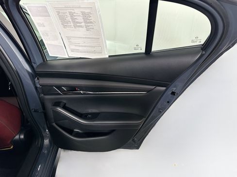 Used 2024 MAZDA MAZDA3 s image 30