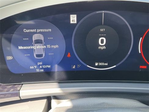 New 2025 Porsche Macan 4 Electric image 25