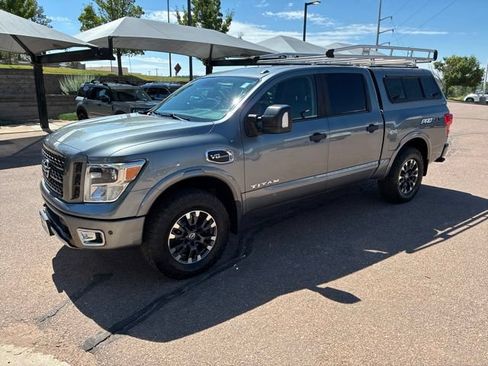 Used 2017 Nissan Titan PRO-4X AWD/4WD image 3