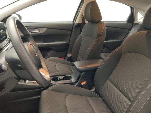 Used 2021 Kia Forte LXS FWD image 17
