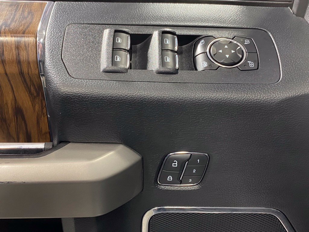 Used 2019 Ford F150 Lariat w/ Equipment Group 502A Luxury AWD/4WD image 14