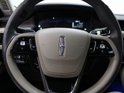 Used 2020 Lincoln Aviator Reserve w/ Equipment Group 201A image 44