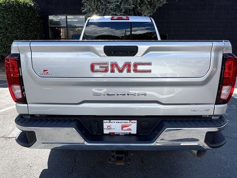 Used 2022 GMC Sierra 2500 SLE image 13