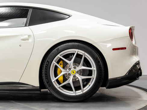 Used 2015 Ferrari F12 Berlinetta image 26
