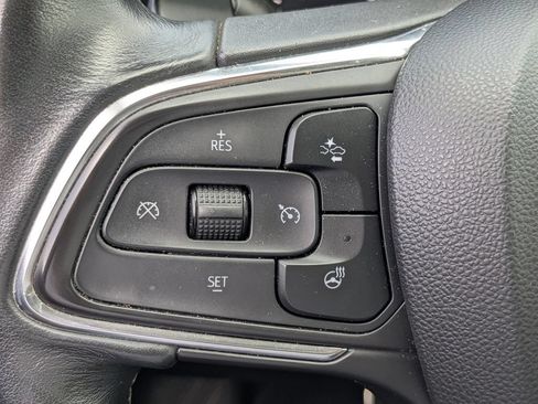Used 2023 Buick Envision Essence w/ Sport Touring Package AWD/4WD image 25