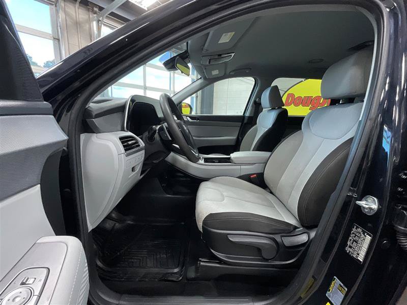 Used 2022 Hyundai Palisade SE FWD image 11