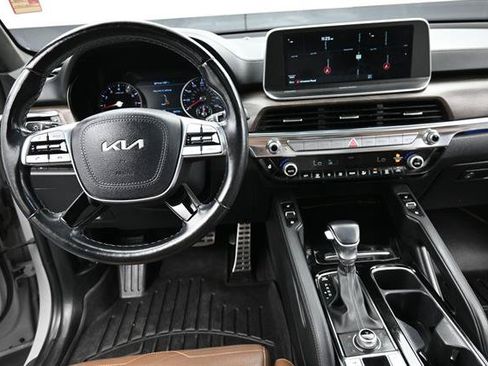Used 2022 Kia Telluride SX w/ SX Prestige Package AWD/4WD image 14