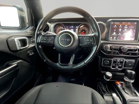 Used 2021 Jeep Gladiator Sport AWD/4WD image 9