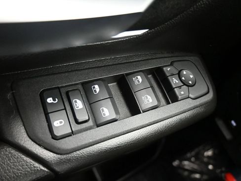 Used 2025 RAM 1500 Big Horn image 25