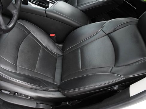 Used 2021 Buick Enclave Avenir w/ Avenir Technology Package image 18