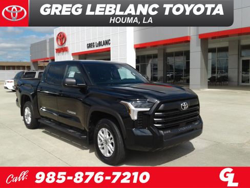 Used 2026 Toyota Tundra SR5 AWD/4WD image 1