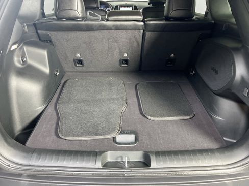 Used 2022 Jeep Cherokee Trailhawk w/ Sound & Nav Group image 25