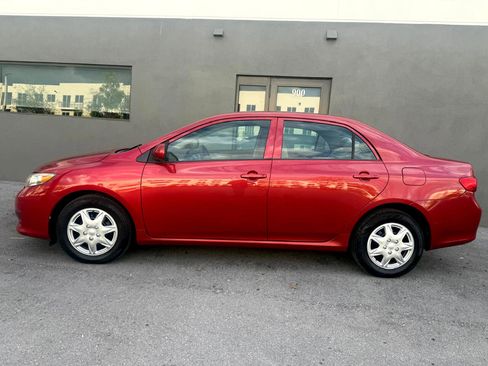 Used 2010 Toyota Corolla LE image 14