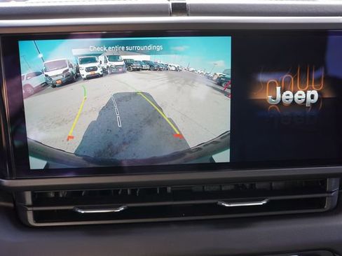 Certified 2025 Jeep Wrangler Unlimited Rubicon 4xe w/ Safety Group AWD/4WD image 34