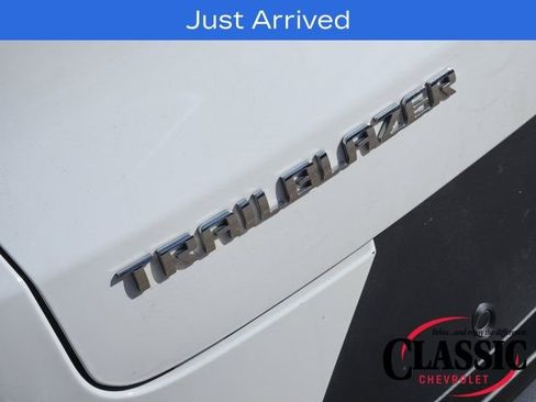 Used 2025 Chevrolet TrailBlazer LS w/ LS Convenience Package image 18
