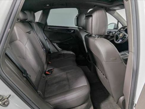 Used 2017 Porsche Macan SUV image 22