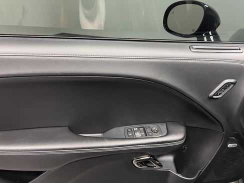 Used 2022 Dodge Challenger SRT Hellcat Redeye image 17