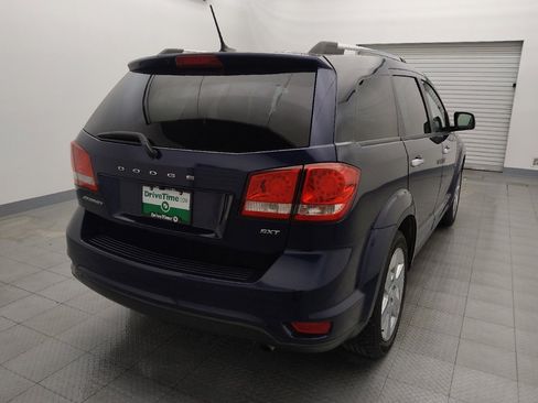 Used 2017 Dodge Journey SXT w/ Chrome Appearance Group image 7