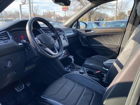 Certified 2024 Volkswagen Tiguan SEL R-Line image 13