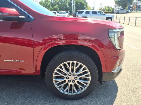 Used 2024 GMC Acadia Denali FWD image 27