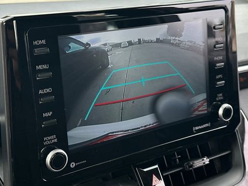 Used 2022 Toyota Corolla LE image 21