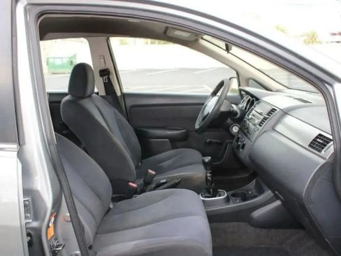 Used 2009 Nissan Versa 1.8 S FWD image 16