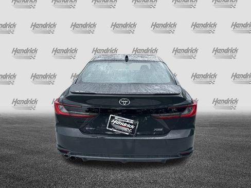 Used 2025 Toyota Camry XSE FWD image 9
