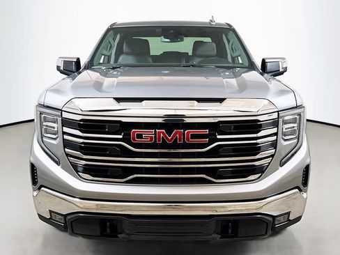 Used 2026 GMC Sierra 1500 SLT RWD image 2