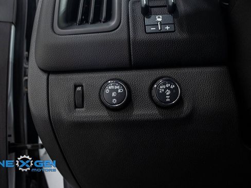 Used 2021 Chevrolet Colorado ZR2 w/ Colorado ZR2 Bison Edition image 13