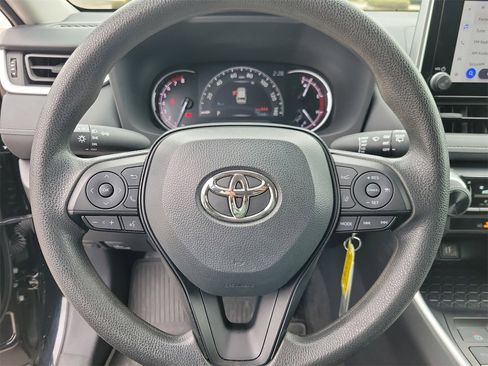 Used 2025 Toyota RAV4 LE image 18