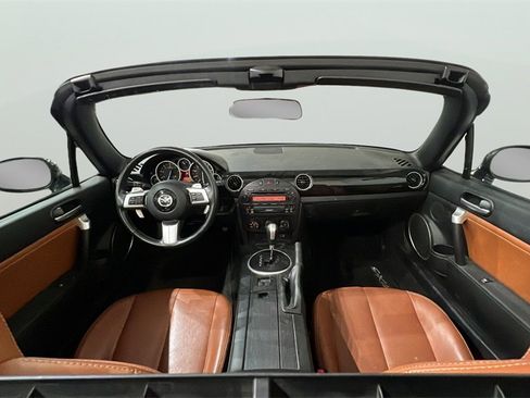 Used 2008 MAZDA MX-5 Miata Grand Touring w/ Premium Pkg image 30