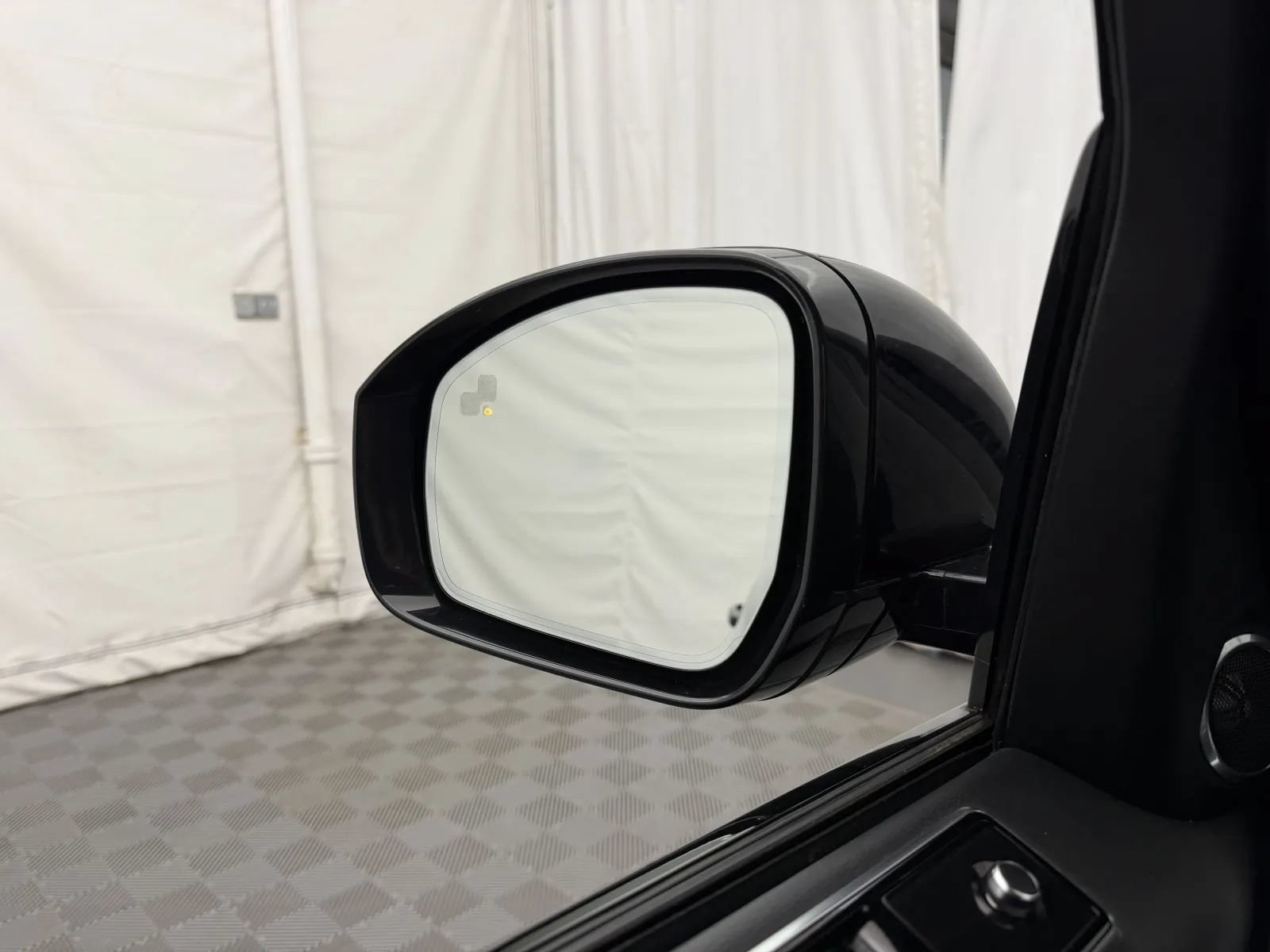 Used 2019 Land Rover Range Rover Sport HSE AWD/4WD image 17