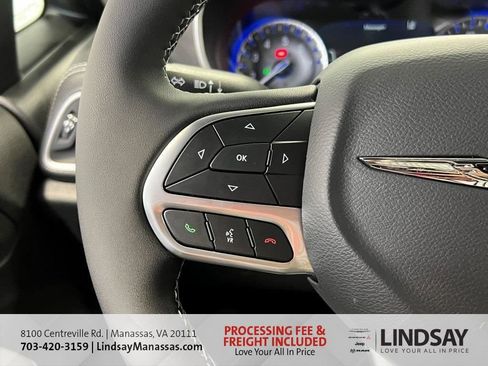 New 2026 Chrysler Pacifica Select image 38