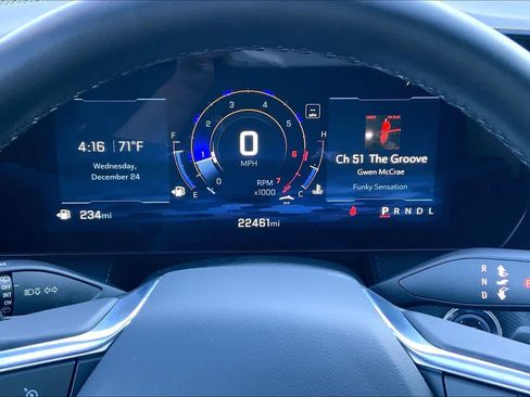 Certified 2025 Chevrolet Equinox LT image 24