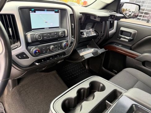 Used 2018 GMC Sierra 1500 SLE w/ SLE Value Package image 12