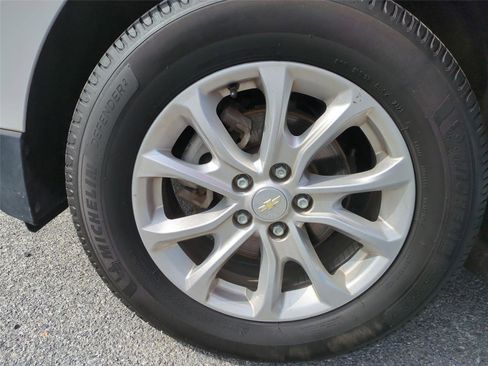 Used 2018 Chevrolet Equinox LT w/ Sun & Infotainment Package image 19