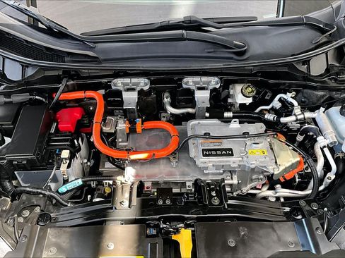 Used 2023 Nissan Ariya FWD image 30